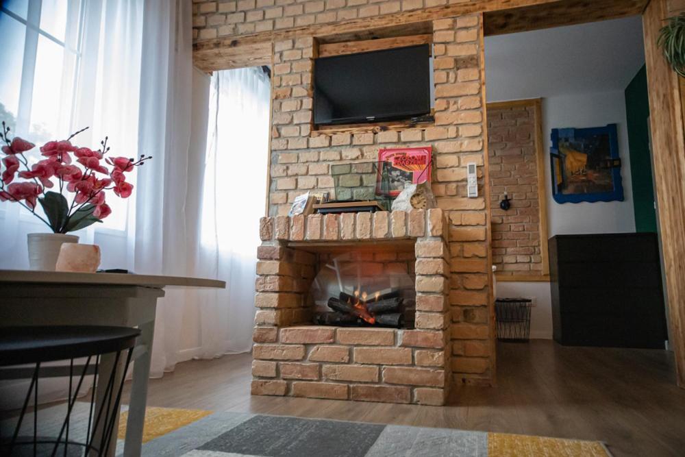 Czocha Studio Apartment Leśna Buitenkant foto